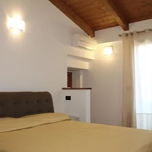 https://la-casina-di-ely.emilia-romagnahotels.net